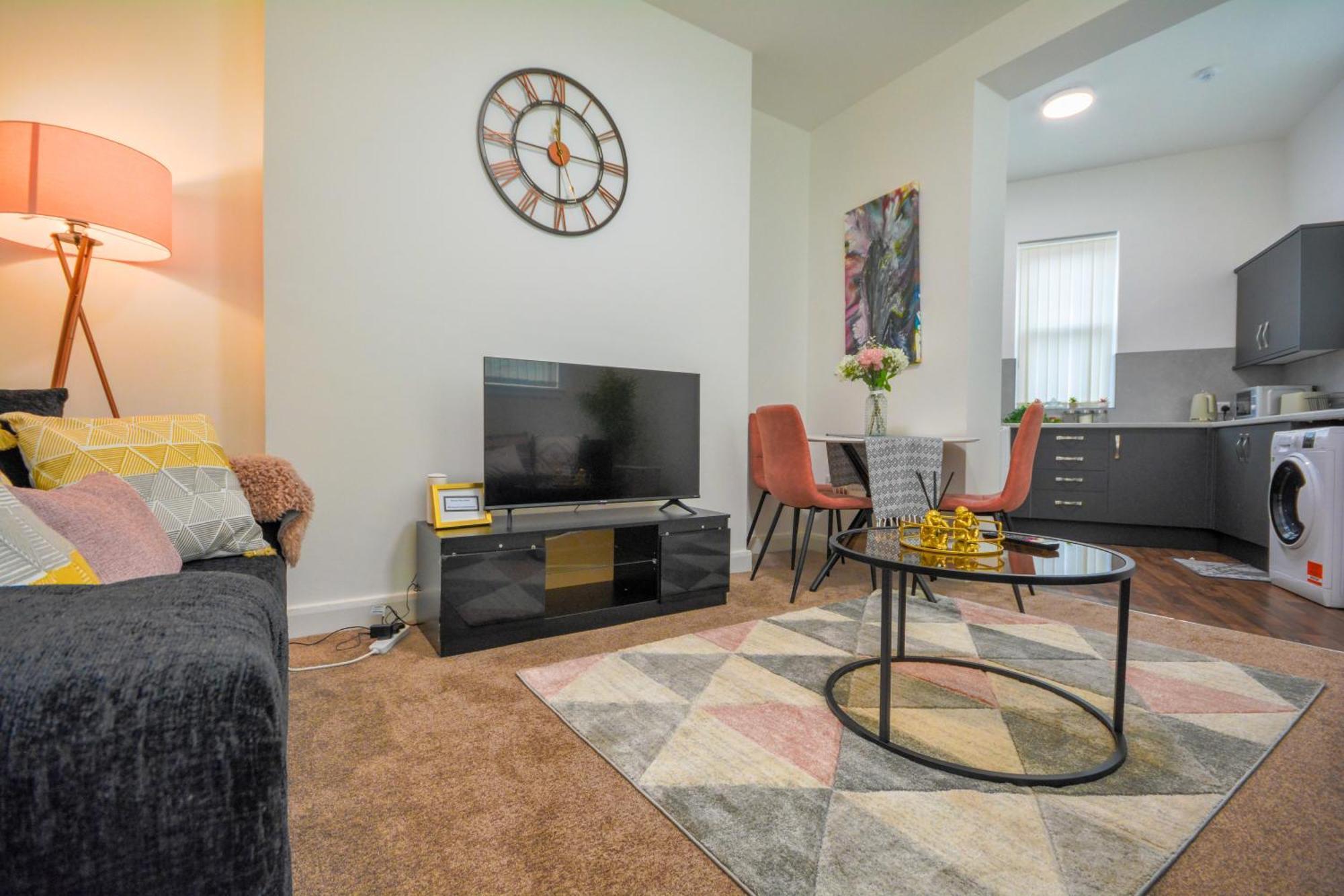 Stylish Suite With Free Parking Manchester Eksteriør bilde