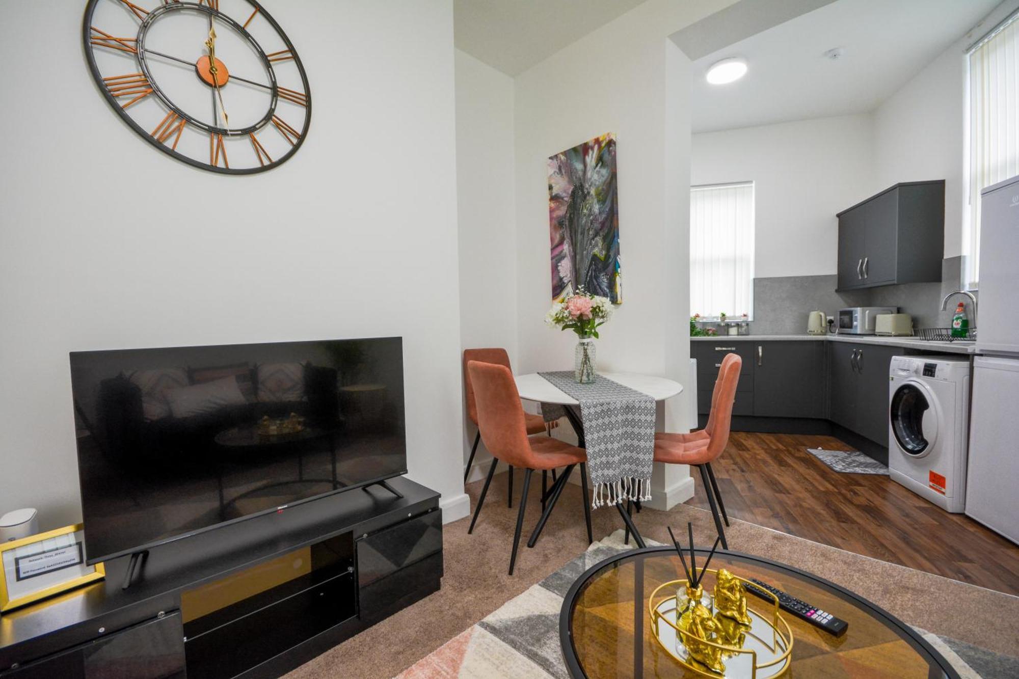 Stylish Suite With Free Parking Manchester Eksteriør bilde