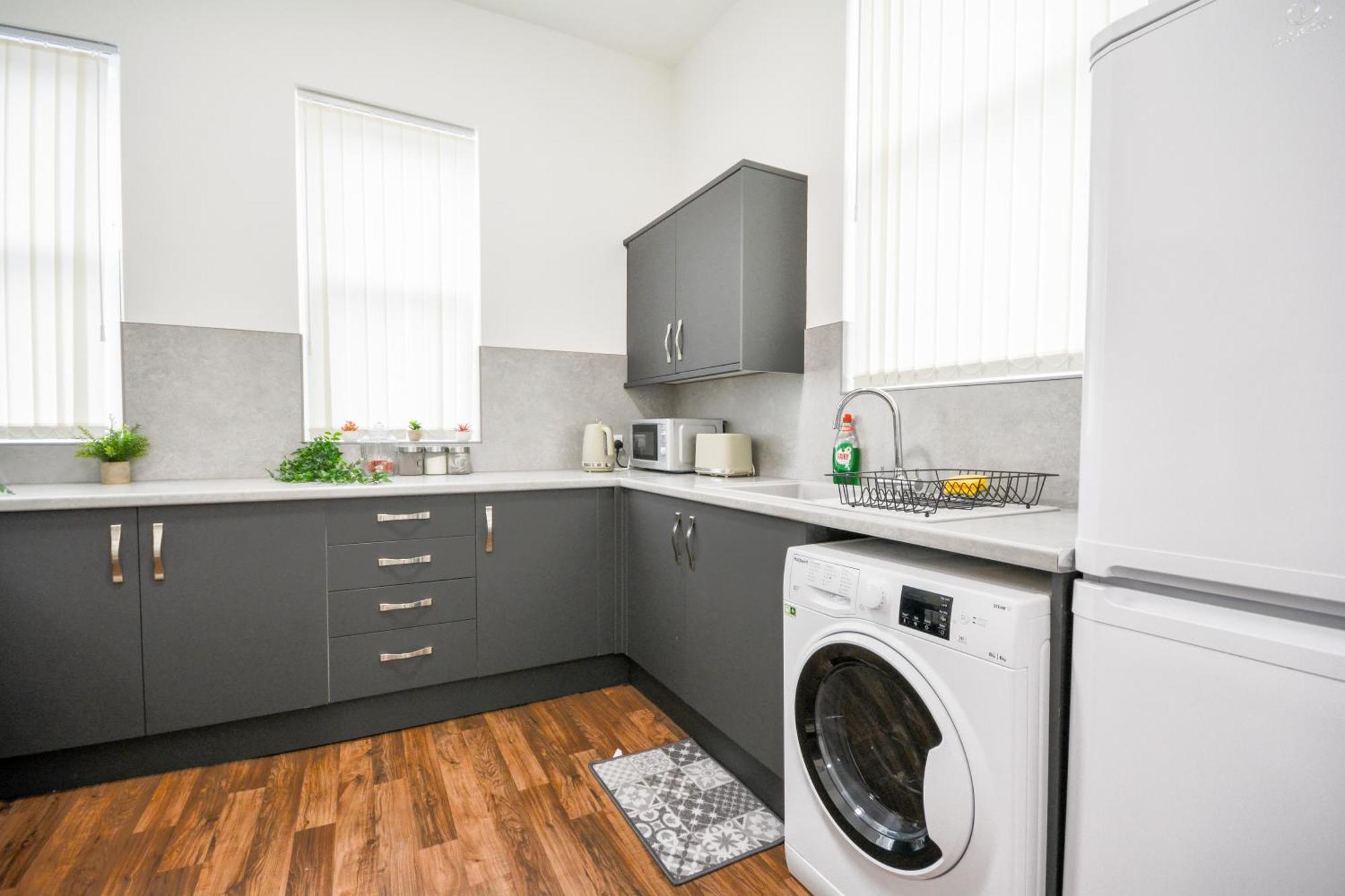 Stylish Suite With Free Parking Manchester Eksteriør bilde